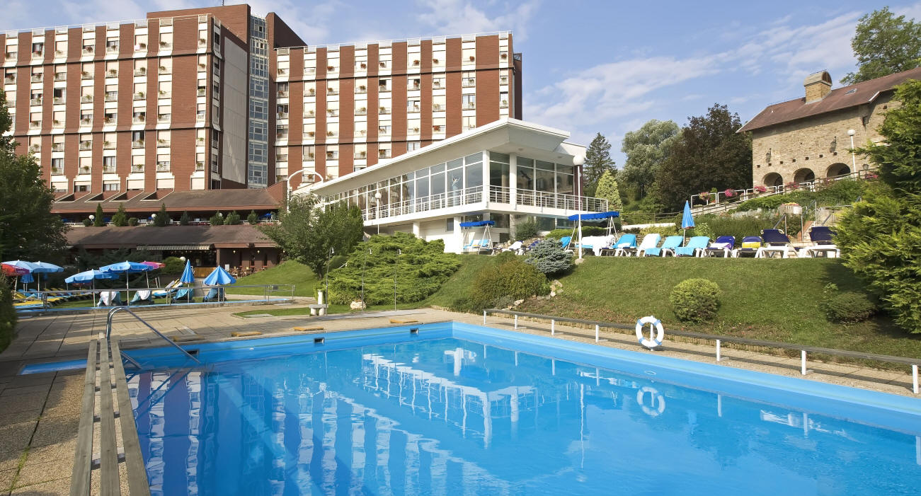 Health Spa Resort Aqua Heviz Ungarn Pool